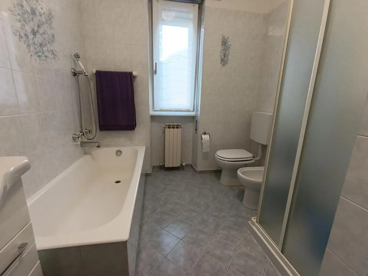 Gigi'S House Daire Colico 0*,  İtalya